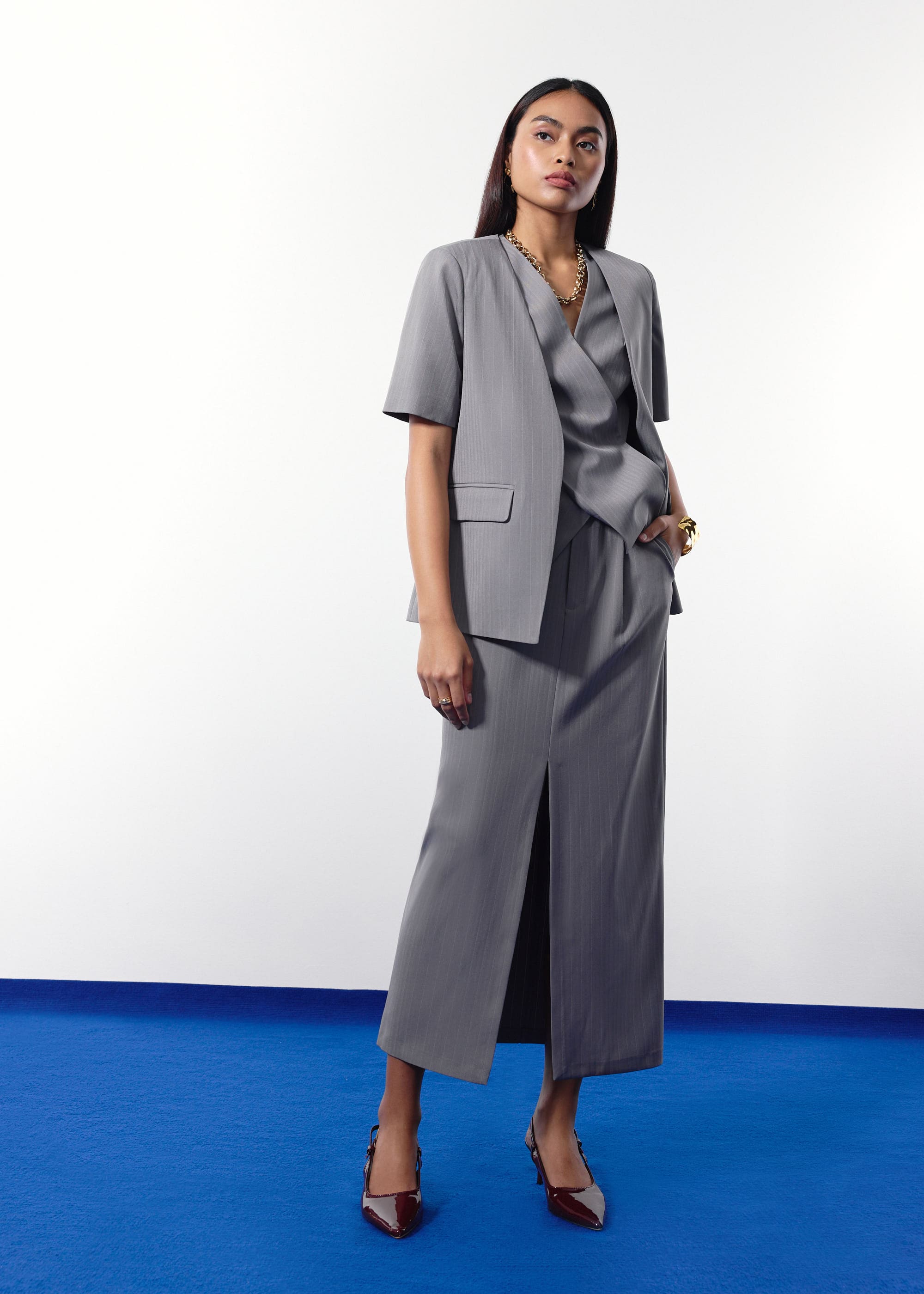 Love, Bonito Atasan Wanita - Mae Tailored Pinstripe Cross Over Top