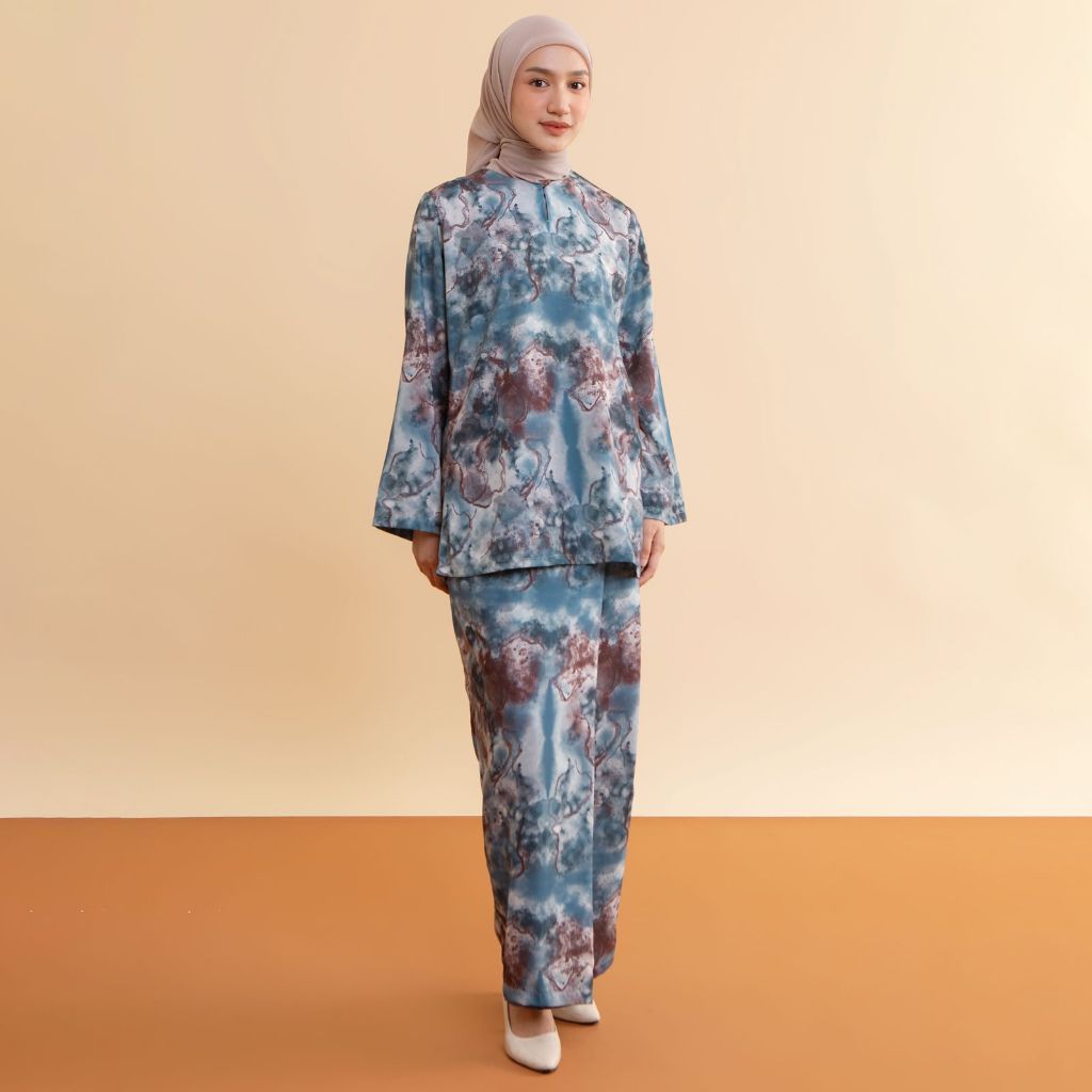 Lozy Hijab Serena Tunik One Set Red Sapphire