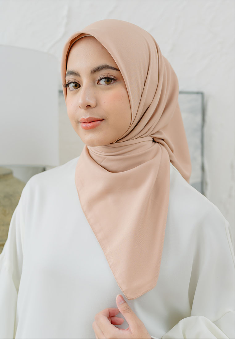 Lozy Hijab Hana Voal (Hijab Voal Segiempat Polos) Salem