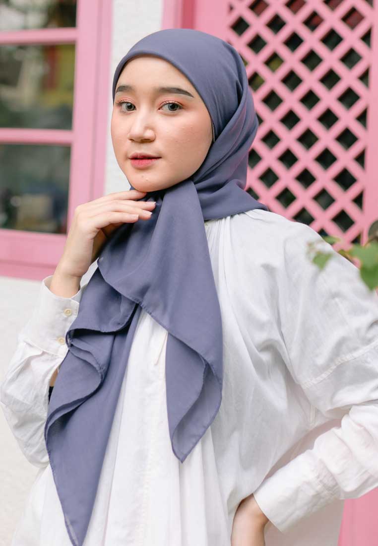 Lozy Hijab Yana Voal Square Cadet
