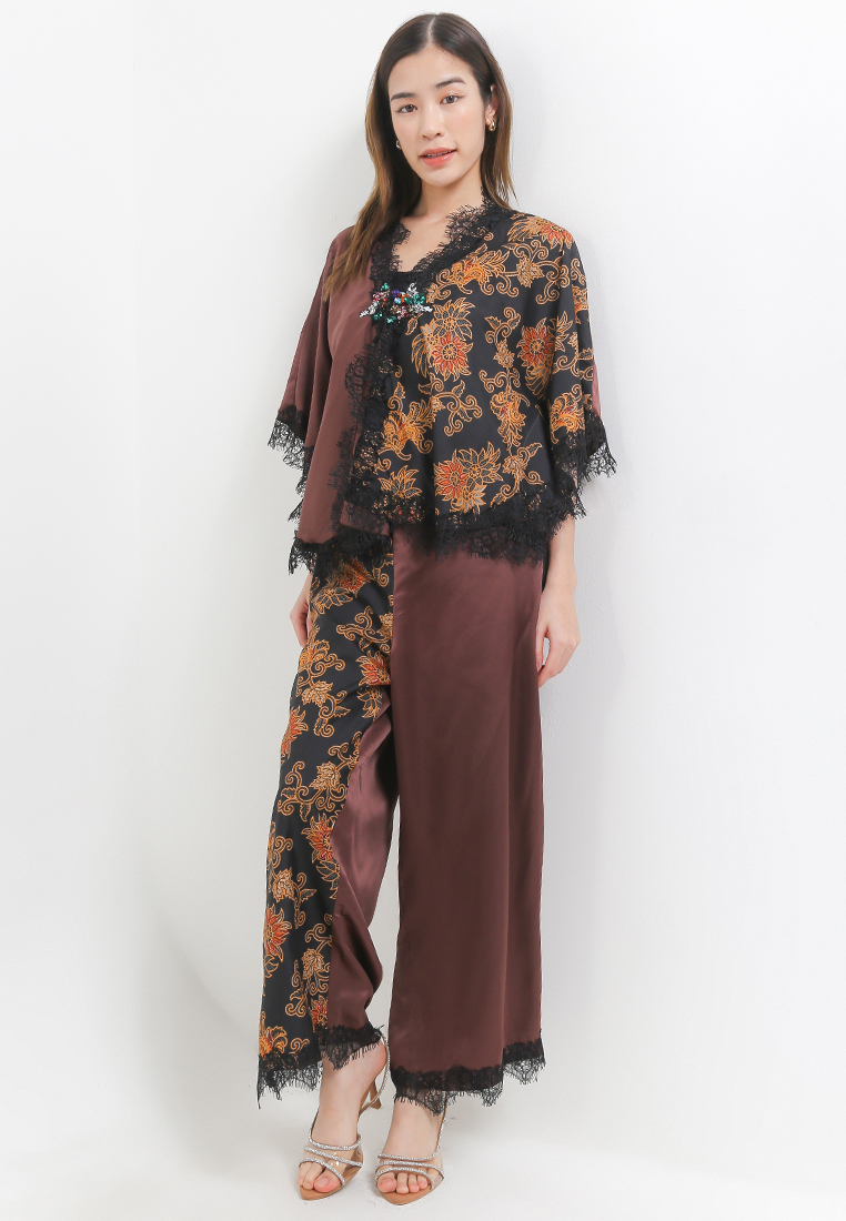 LUIRE by Raden Sirait Setcel Reling Batik