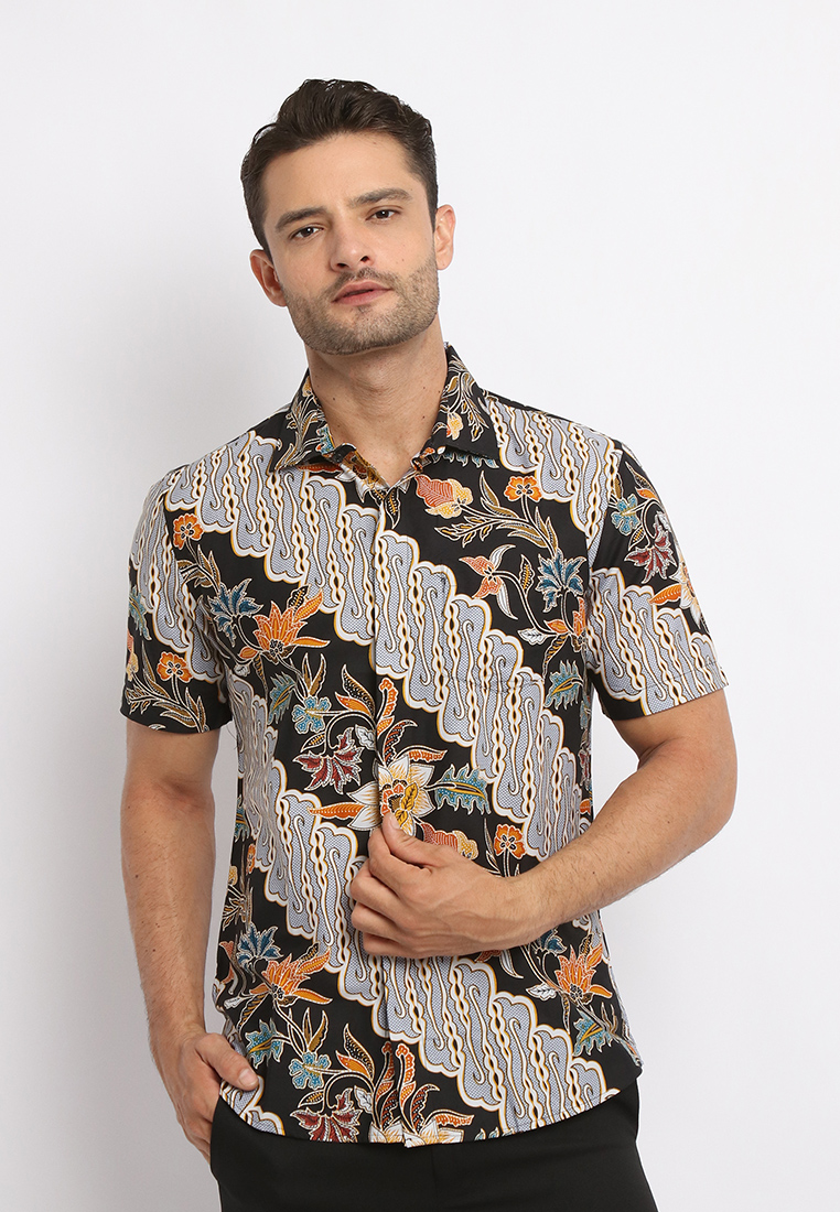 MAGINOT IRAWAN BLACK Batik Slim Fit Lengan Pendek