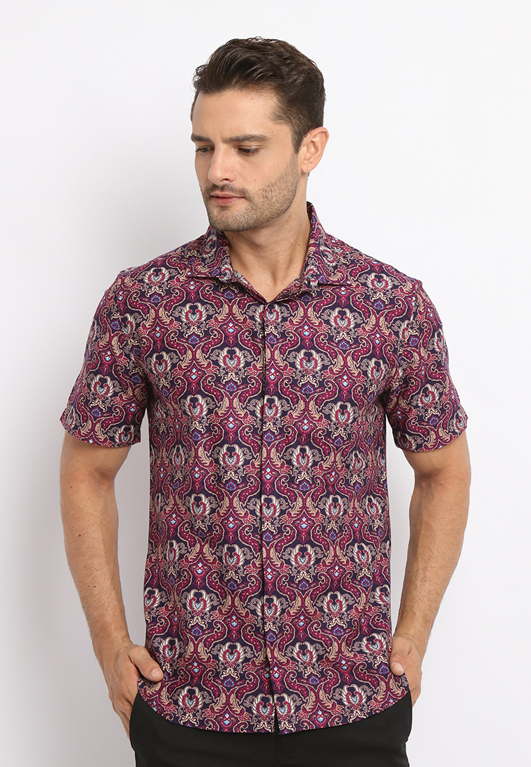 MAGINOT TARUNA MAROON Batik Slim Fit Lengan Pendek
