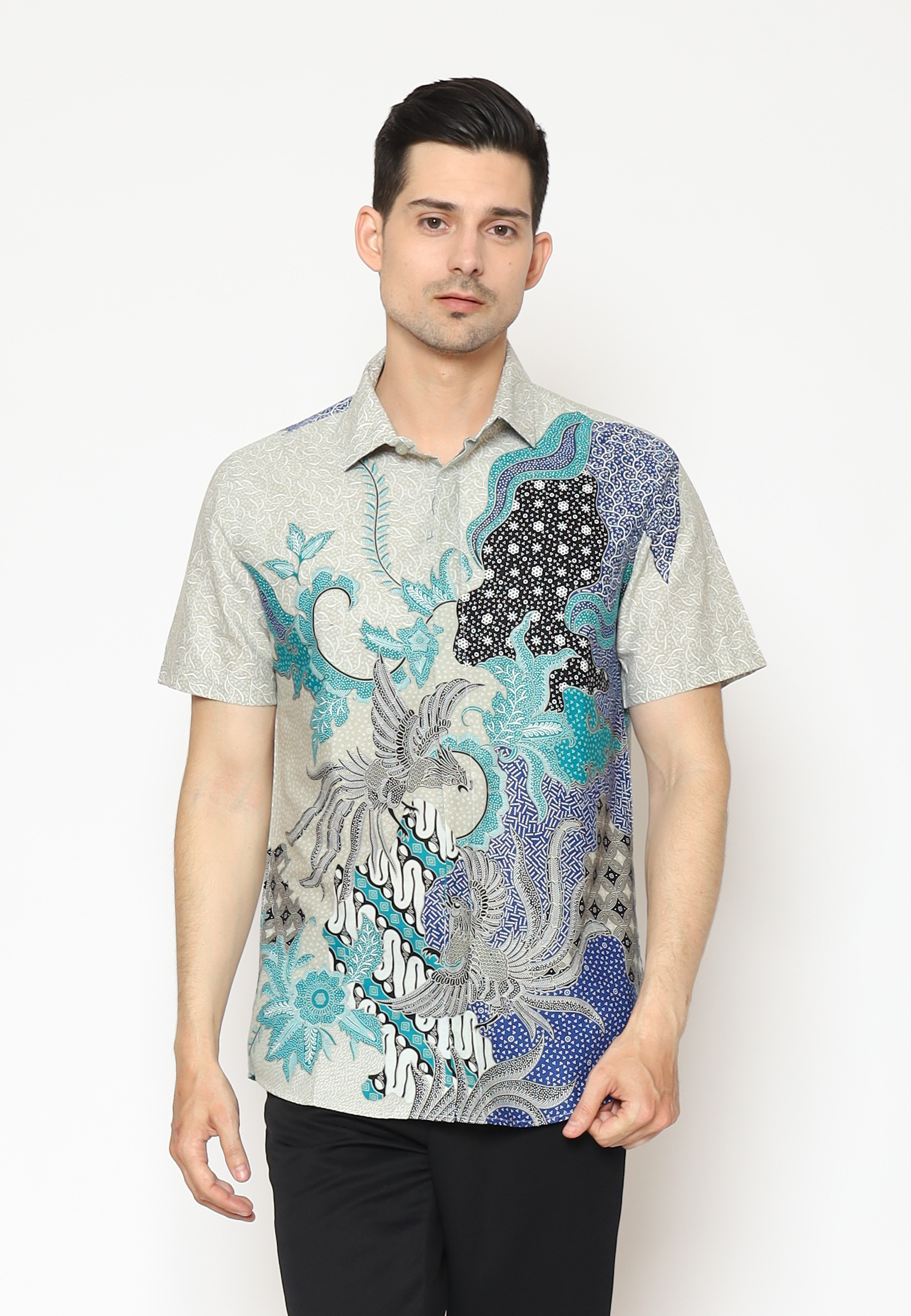 MAGINOT GUTAWA GREEN Batik Slim Fit Lengan Pendek