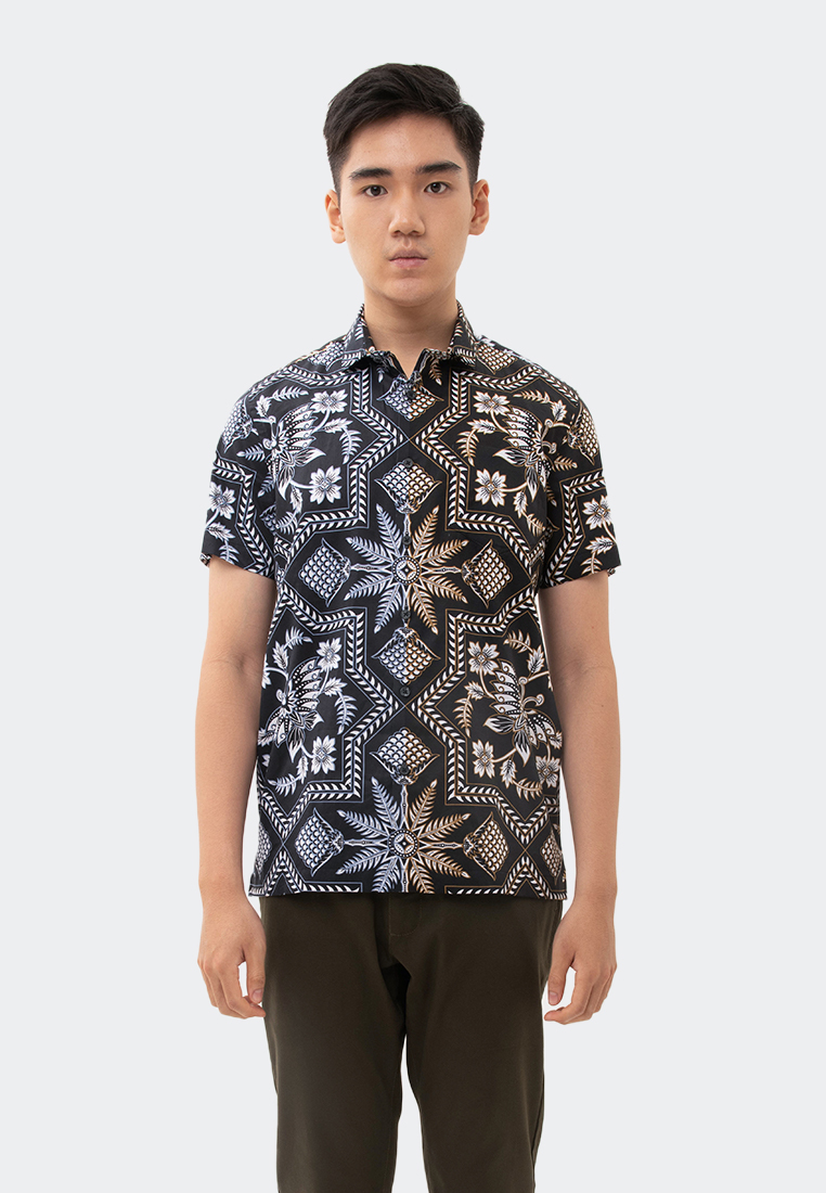 MANZONE Kemeja Batik Pria Lengan Pendek - CAYAPTA
