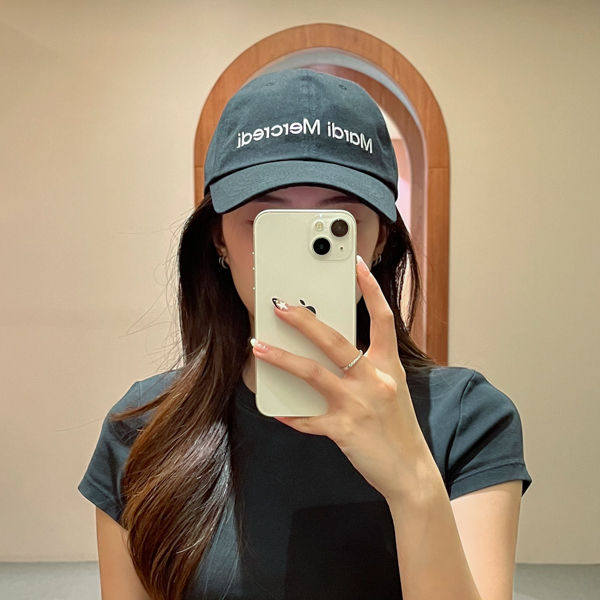 Mardi Mercredi Topi MARDI MERCREDI TEXT LOGO WHITE BLACK CAP 100% ORIGINAL - OS ADJUST