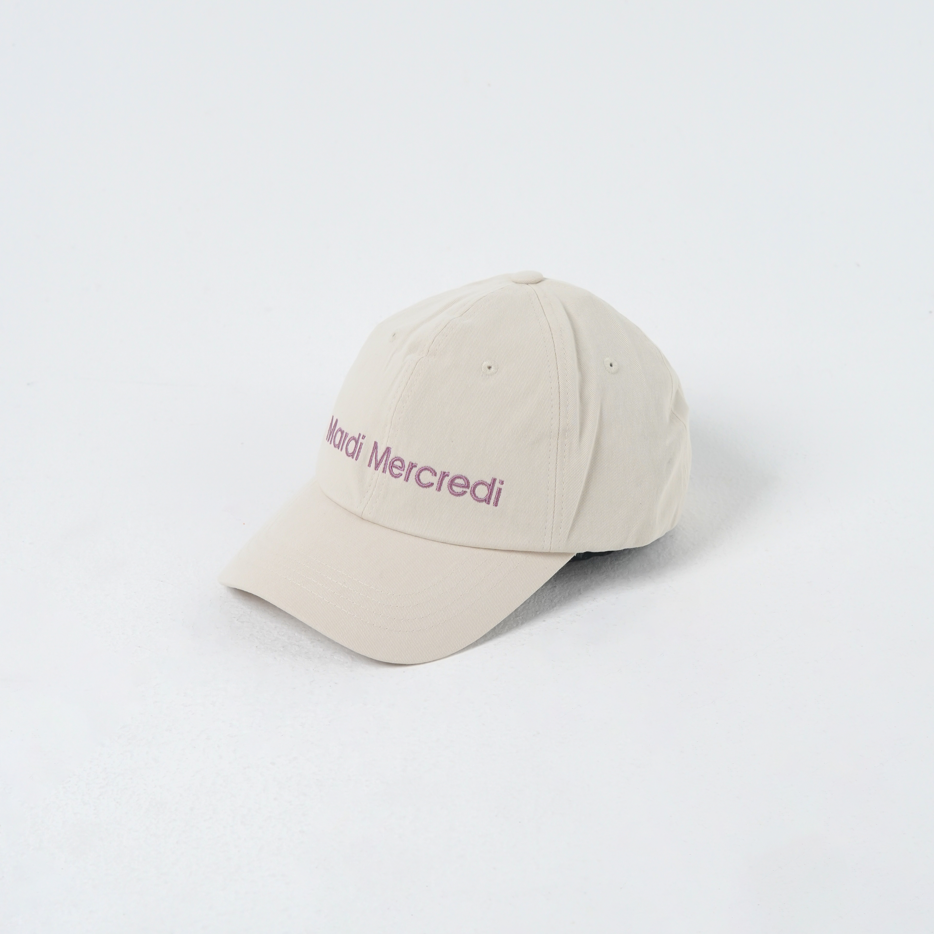Mardi Mercredi Topi MARDI MERCREDI TEXT LOGO LILAC CREAM CAP 100% ORIGINAL - OS ADJUST