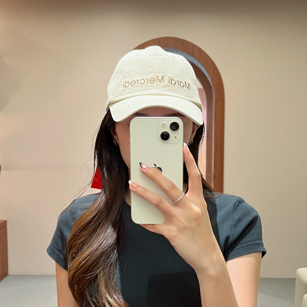 Mardi Mercredi Topi MARDI MERCREDI TEXT LOGO PEANUT CREAM CAP CAP 100% ORIGINAL - OS ADJUST