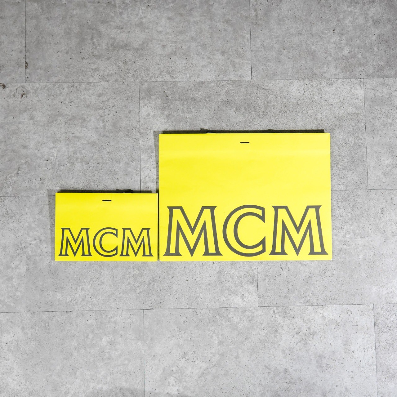 MCM Tas PAPER BAG MCM NEON 100% ORIGINAL