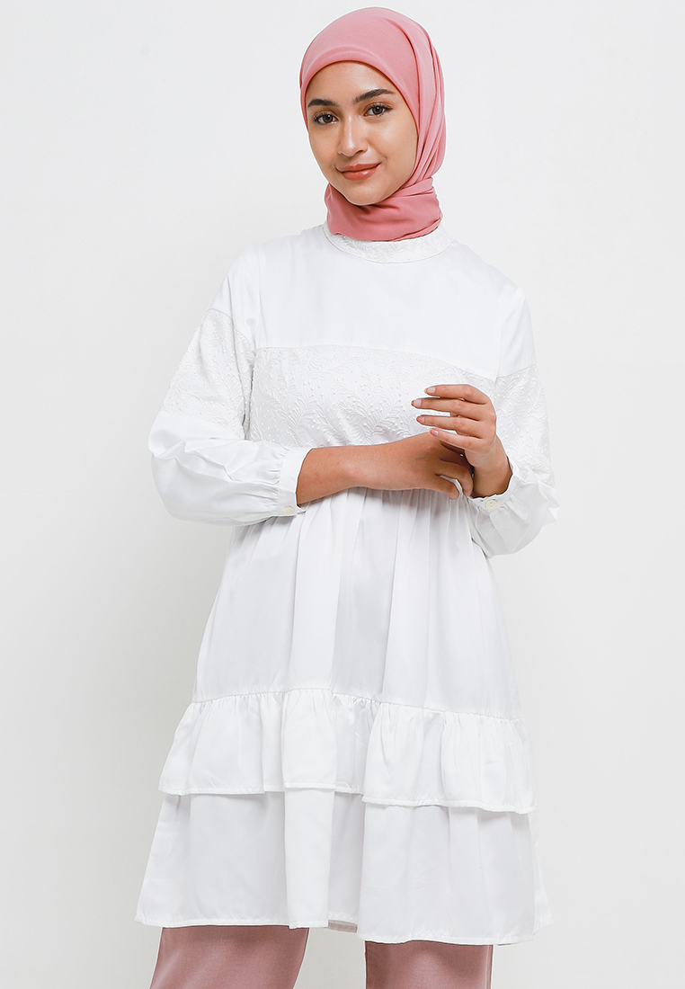 MFMW Zannah Tunik Brukat Broken White