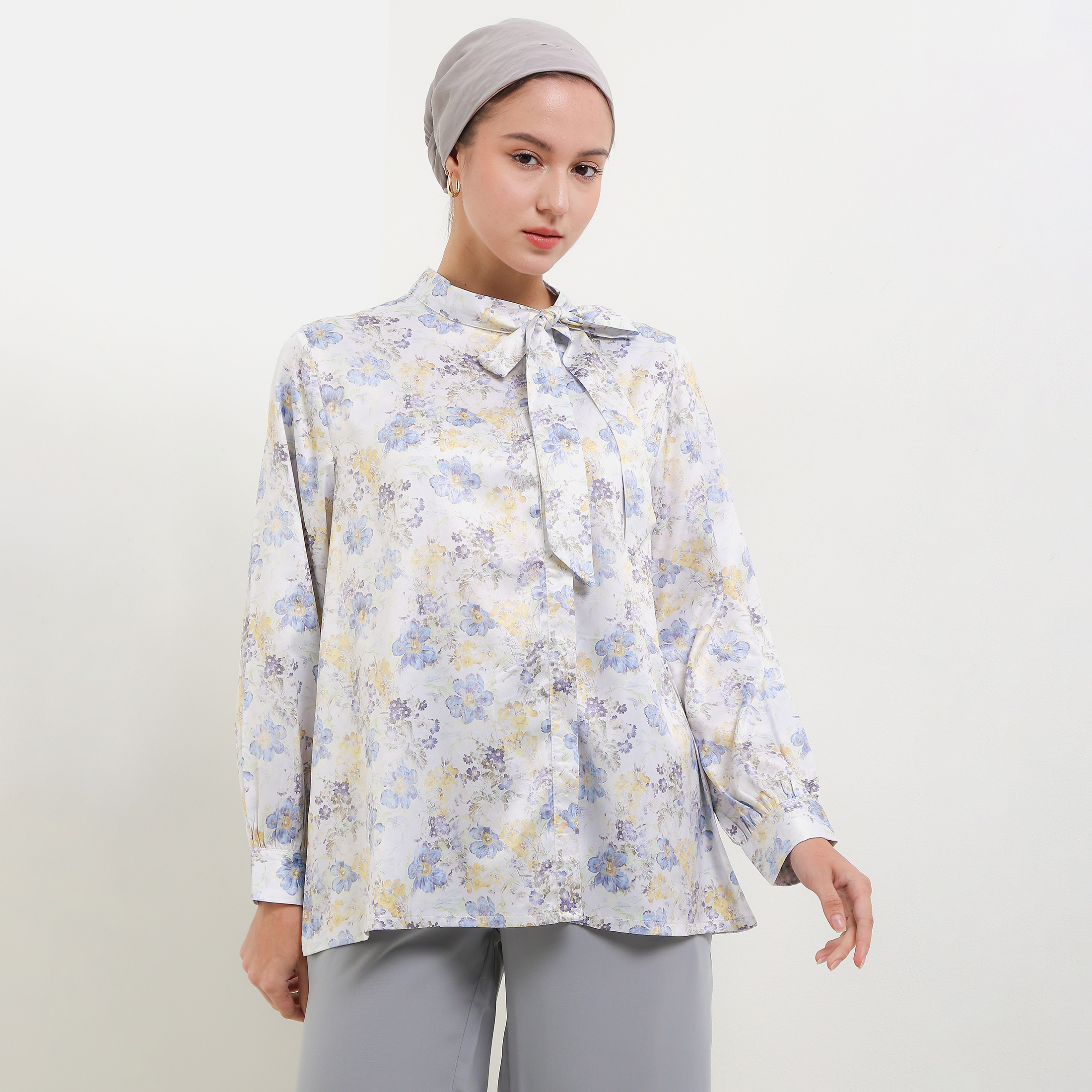 MFMW Aycel Atasan Blouse Satin Blue Motif Bunga