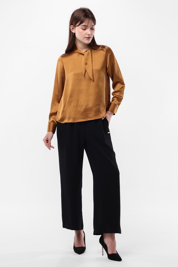MINIMAL/Emily In Paris - Belle - Blouse Satin Lengan Panjang - Mustard Warna Mustard