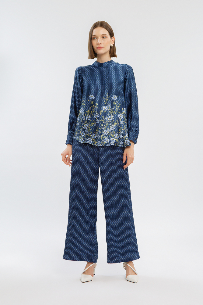 Minimal Nesrine Blouse Navy Warna NAVY