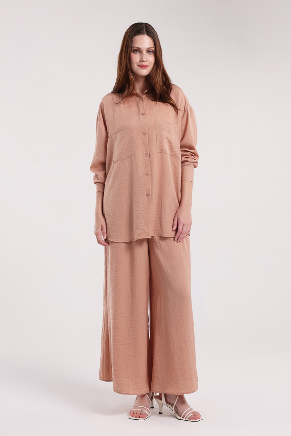 MINIMAL - Nami - Satin Relaxed Shirt - Pink Warna Pink