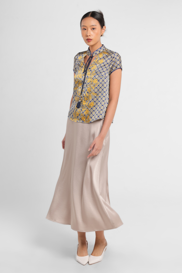 MINIMAL - Aqila - Blouse Motif Print Batik - Navy Colour Navy