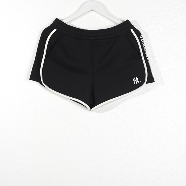 MLB Celana MLB NY YANKEES LINE SIDE WHITE BLACK SHORT PANTS 100% ORIGINAL