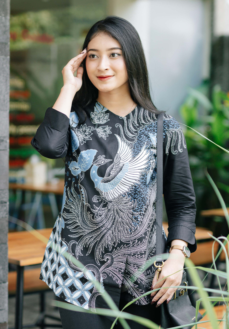 MY AKSA FIT EVERYWHERE My Aksa Batik Wanita Blouse Amaari Ayman