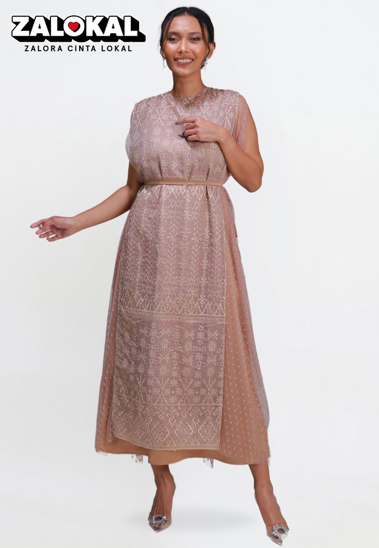 Nayara Dress Tulle Serafina Coklat Baju Muslim Pendek