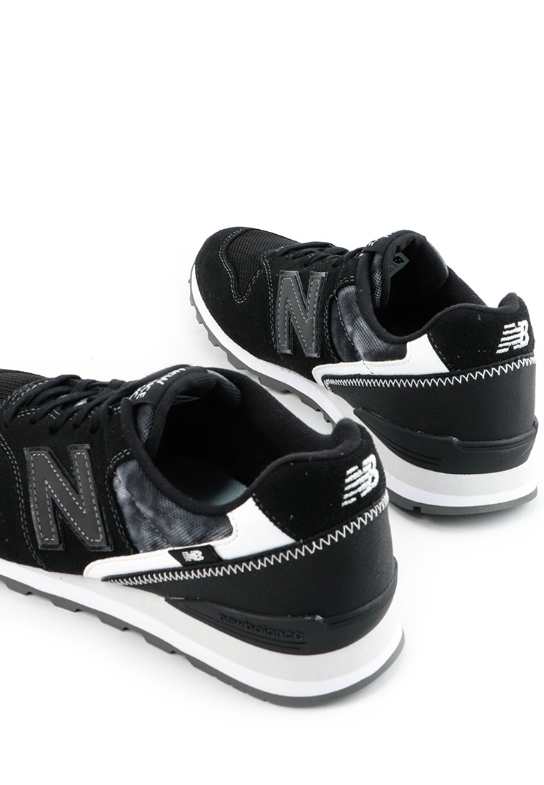 black new balance sneakers women's