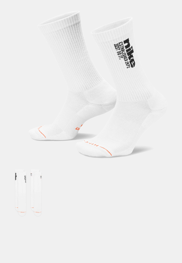 Nike Everyday Elevated