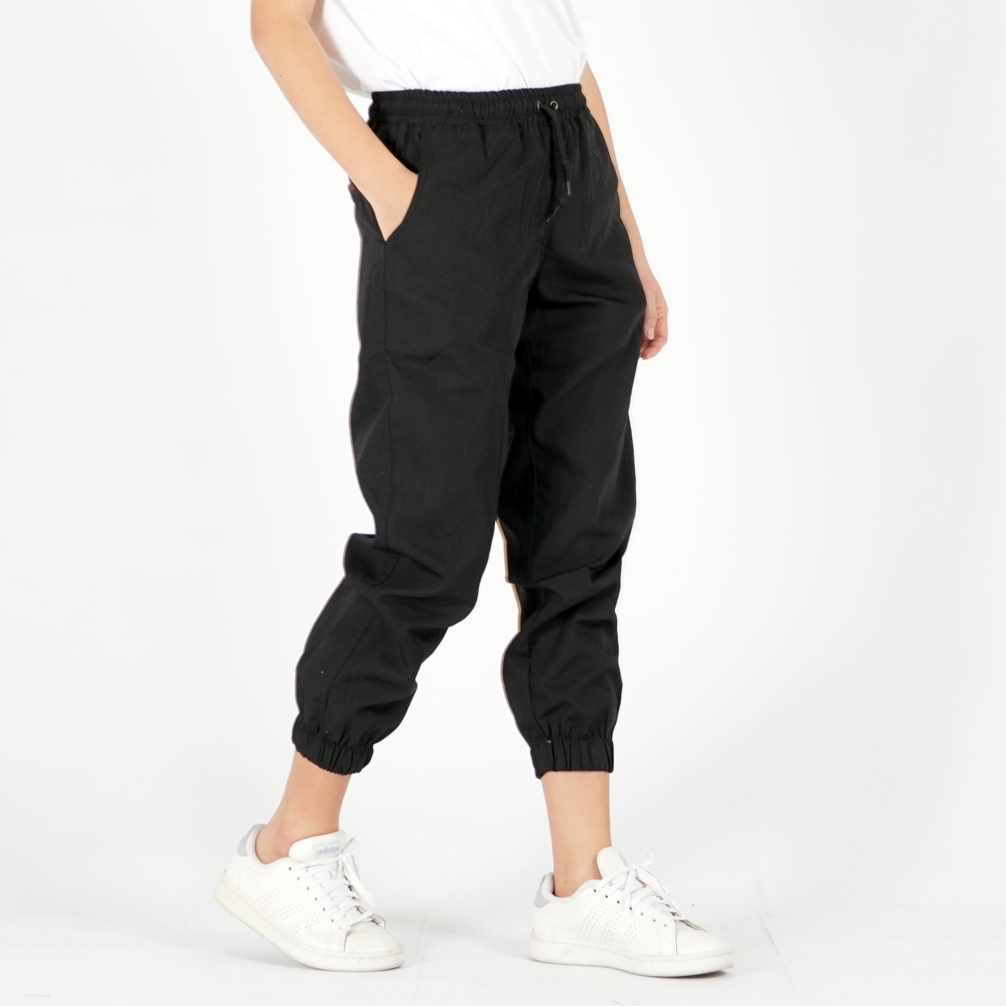 Okechuku MAYA Celana Jogger 3/4 Celana Joger Wanita Jogger Pant Wanita 3/4 - HITAM