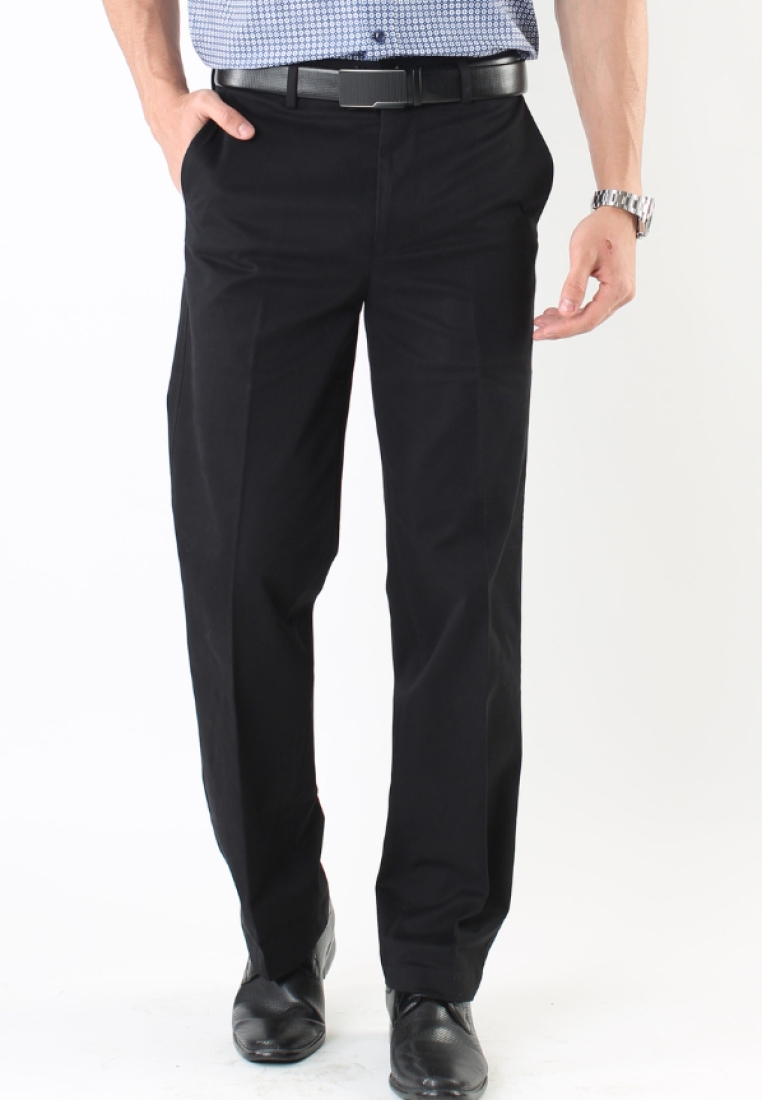 Pierre Cardin Celana Panjang Chino Pria Sable Onyx Black