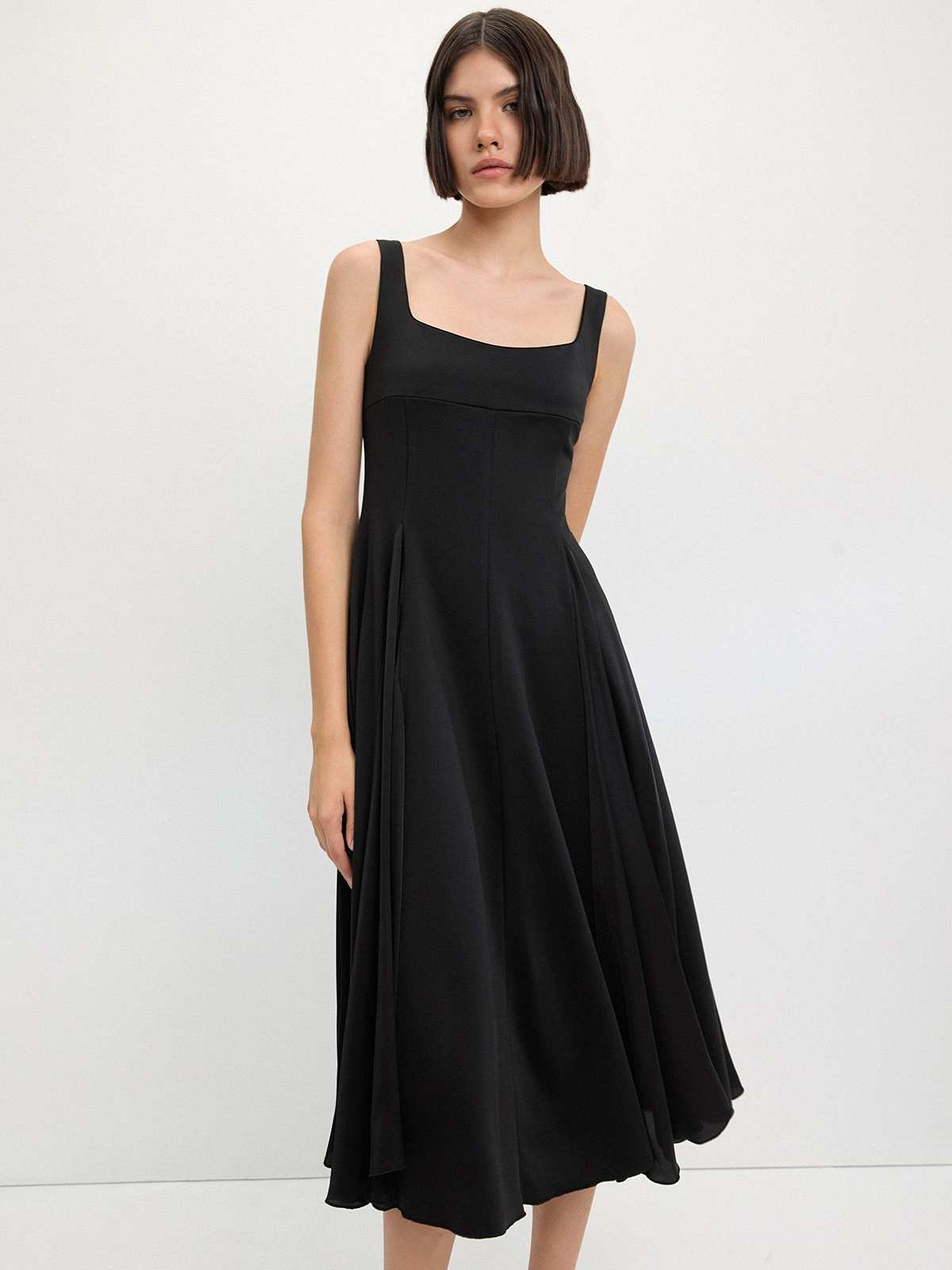 Pomelo Fashion Pomelo - Midi Dress Wanita - Flow Midi Dress - Black
