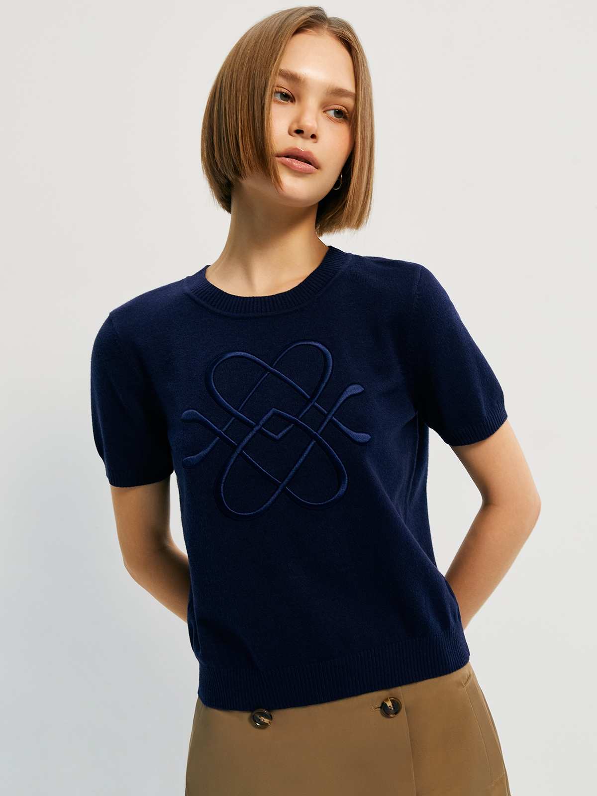 Pomelo Fashion Pomelo - Top Wanita - Embroidery Pomelo Logo Knit Top - Navy