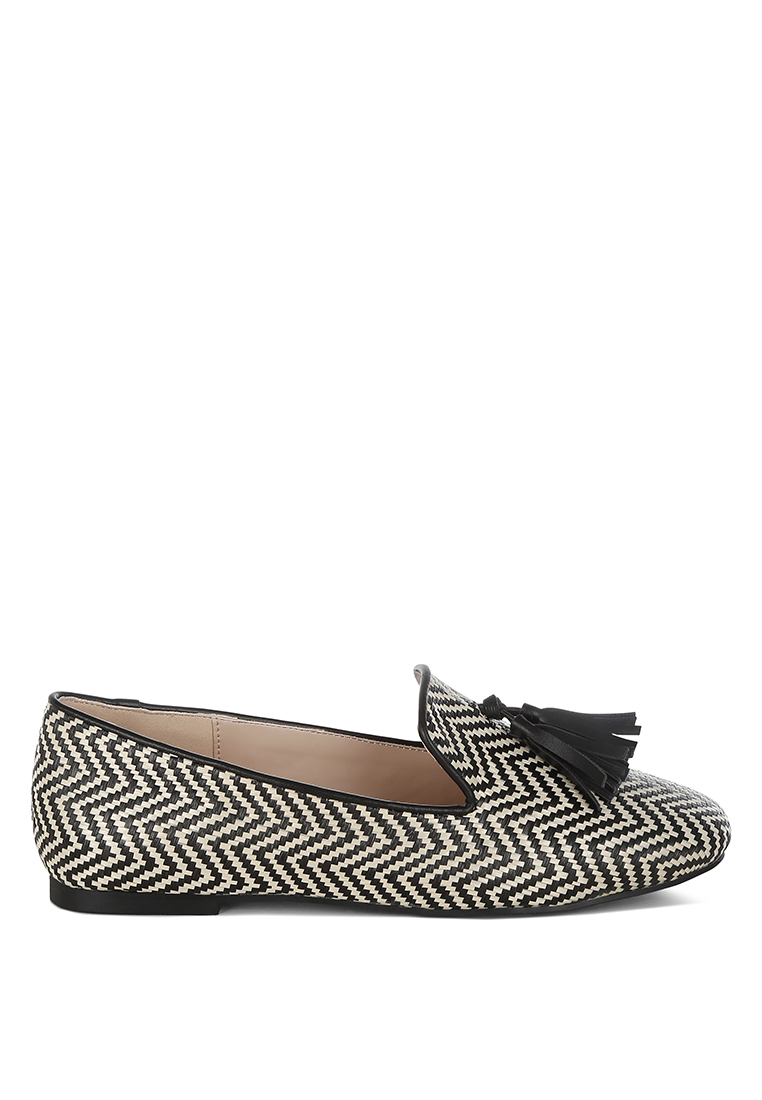 Rag & CO. Sepatu Loafer Berdetail Rumbai Rafia Warna Hitam