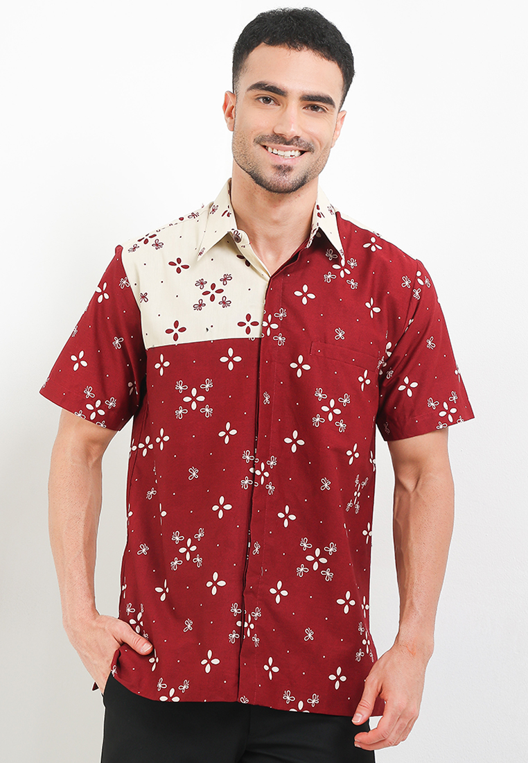 Rianty Batik Hem Kemeja Pria Lengan Pendek Batik Furing Atreeya Natal Imlek Merah Maroon