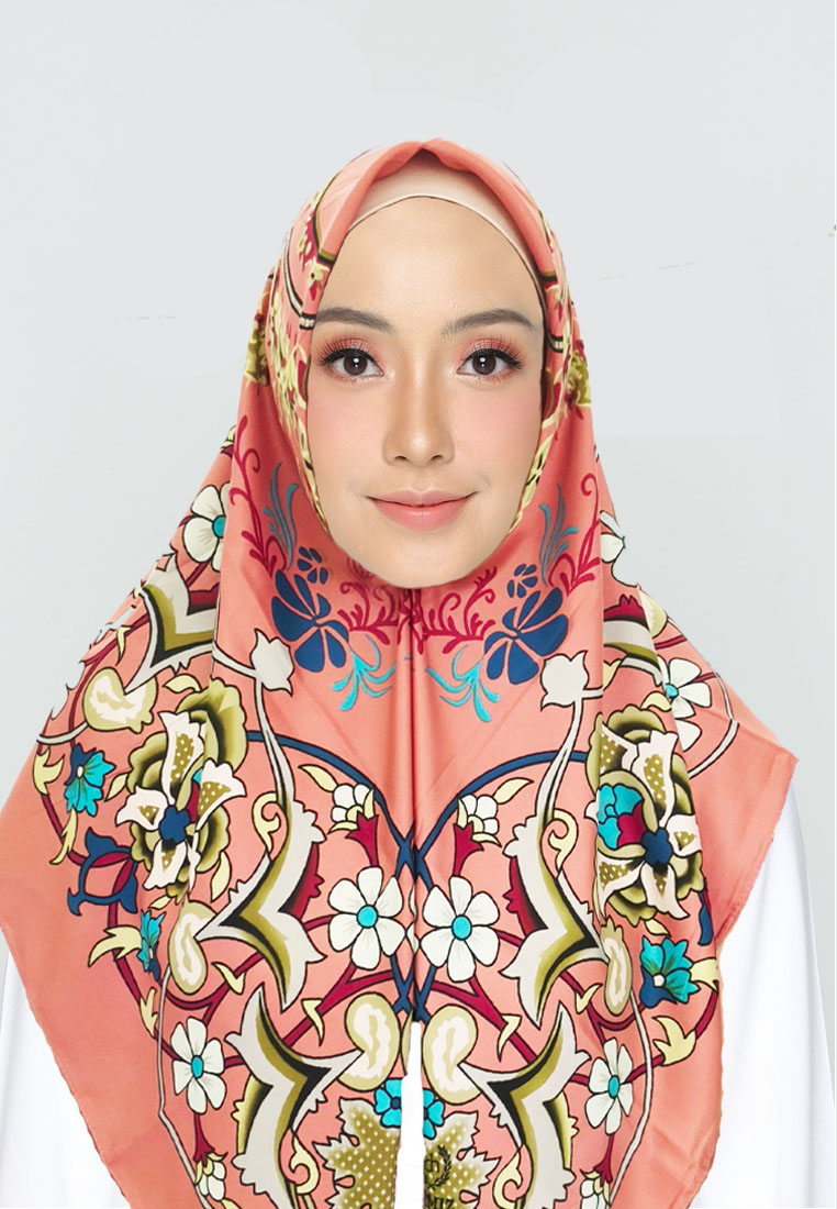San Marco Aksarai Square Scarf Hijab Scarf Segi Empat Kerudung Silky Satin Salmon