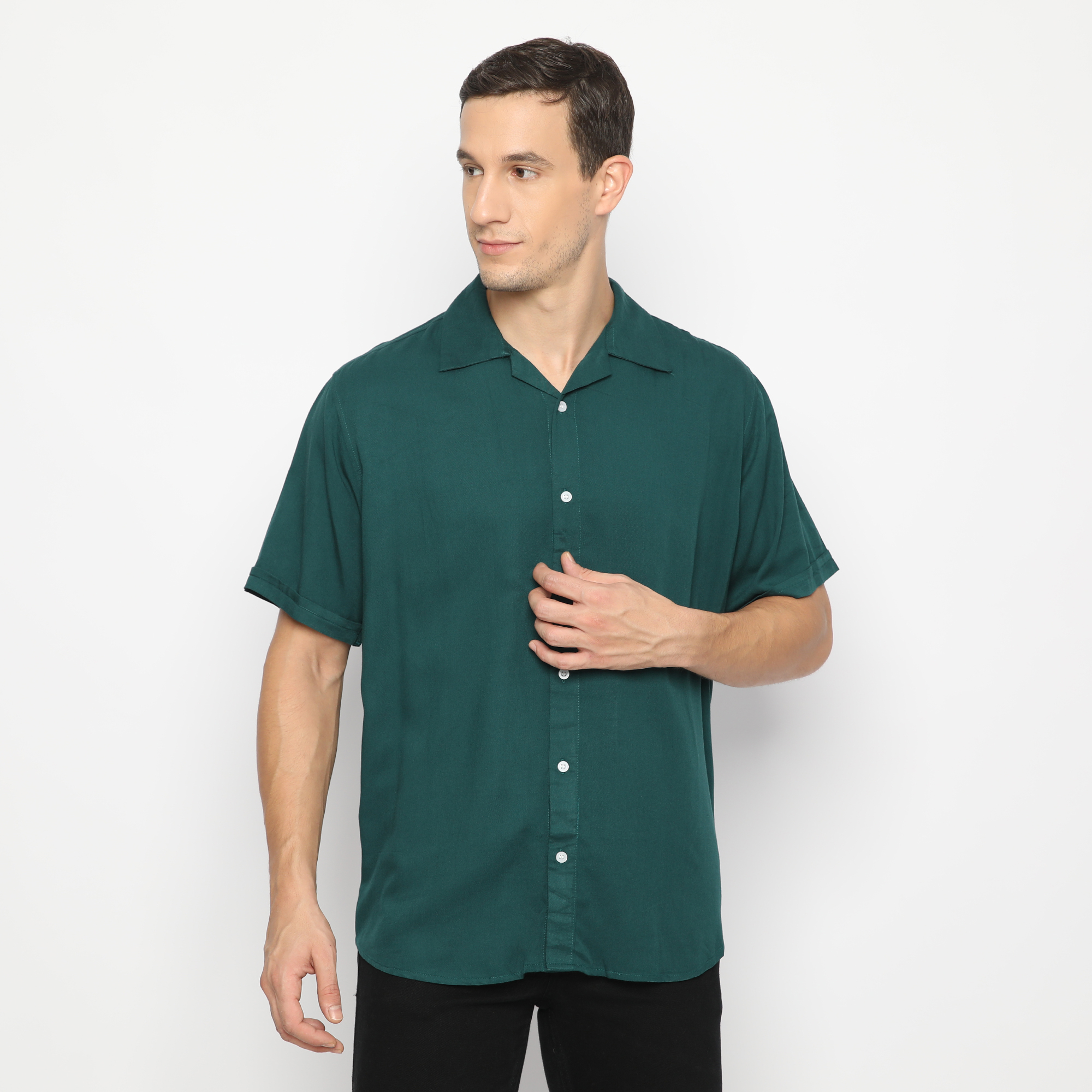 Simple Perfect Kemeja Rayon Polos Lengan Pendek | Kemeja Rayon Unisex Darkgreen