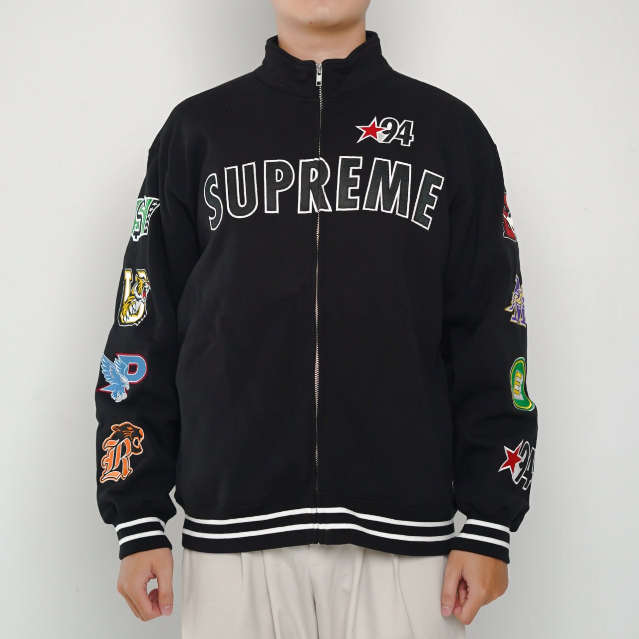 Supreme Jaket SUPREME MASCOTS 2026 MULTI SLEEVE BLACK ZIP TRACK JACKET 100% ORIGINAL