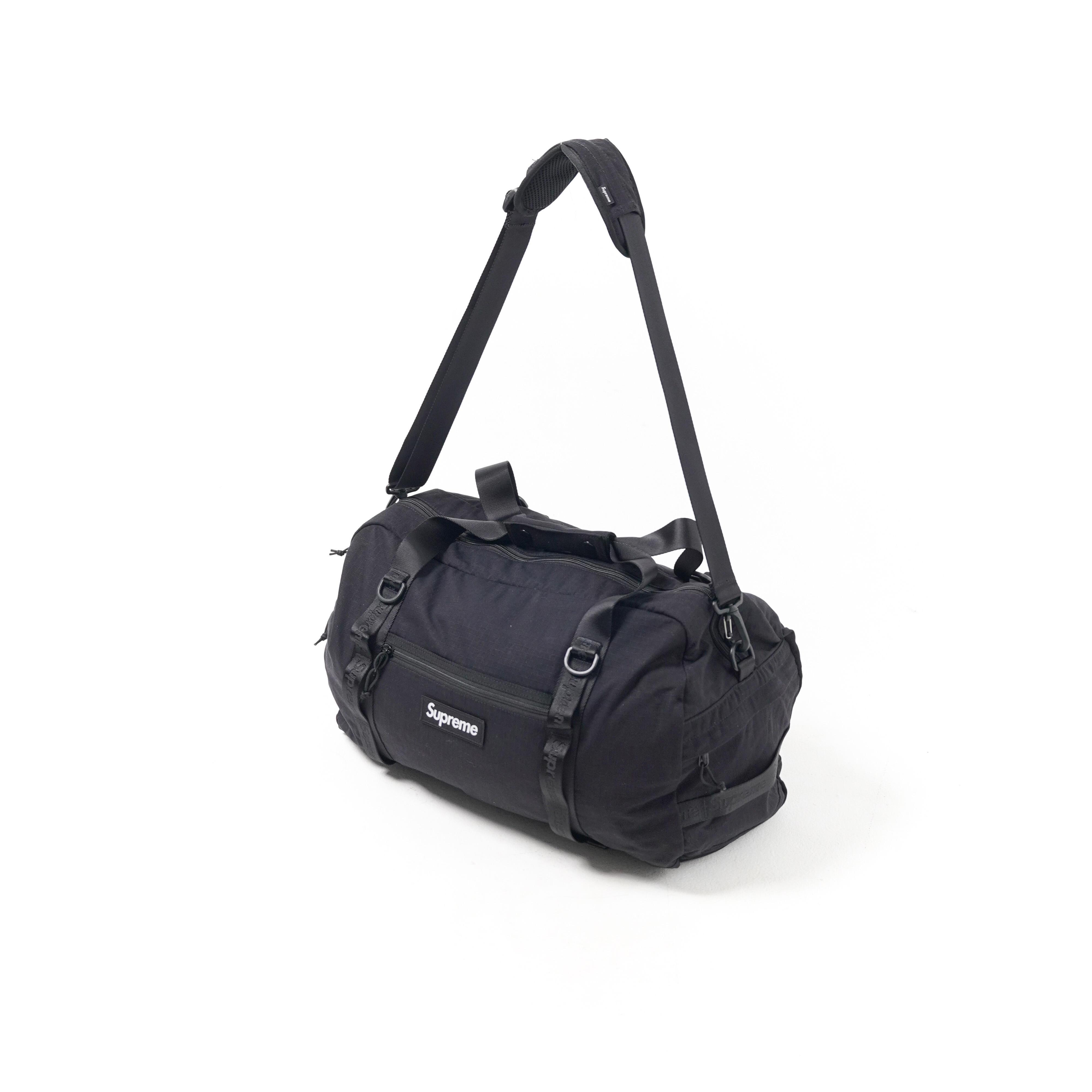 Supreme Tas SUPREME SS26 BLACK DUFFLE BAG 100% ORIGINAL