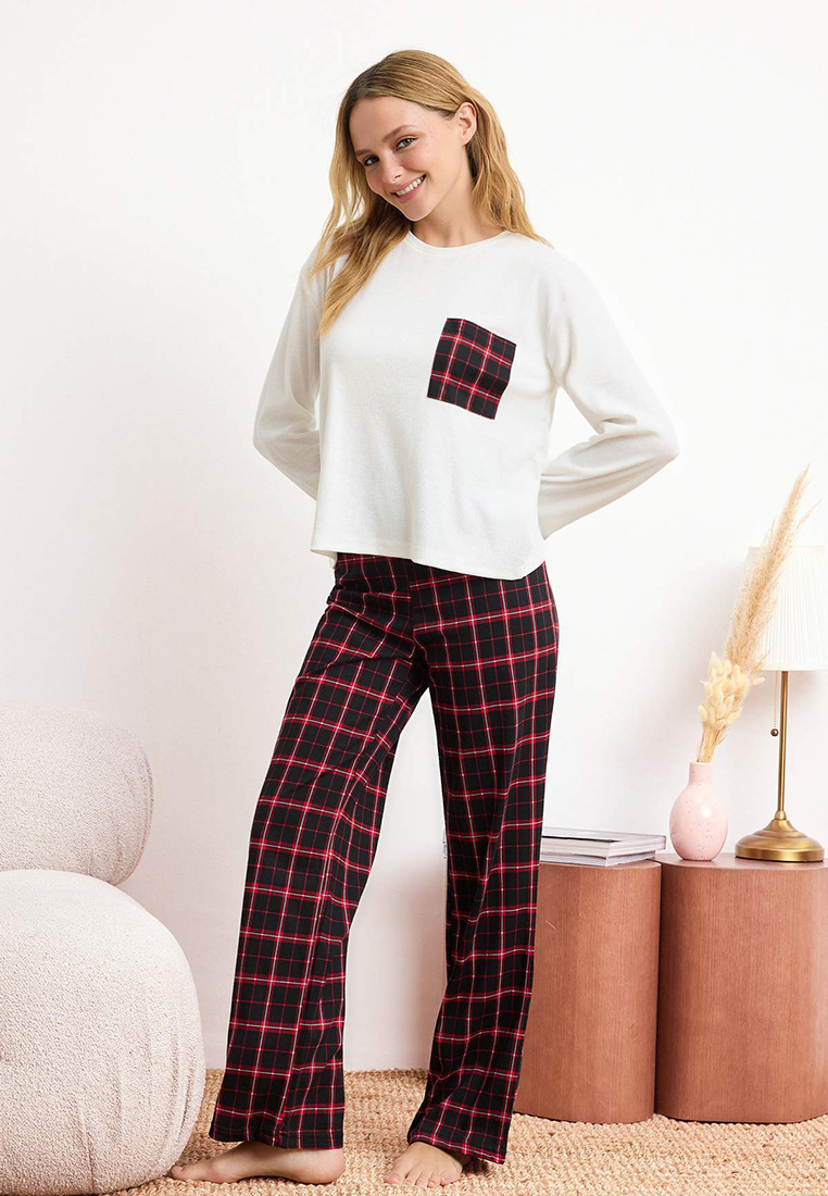 Trendyol White-Black 1% Cotton Pcs Plaid Pcs Pocket Detail Knitted Pajama Set Thmaw24Pt228