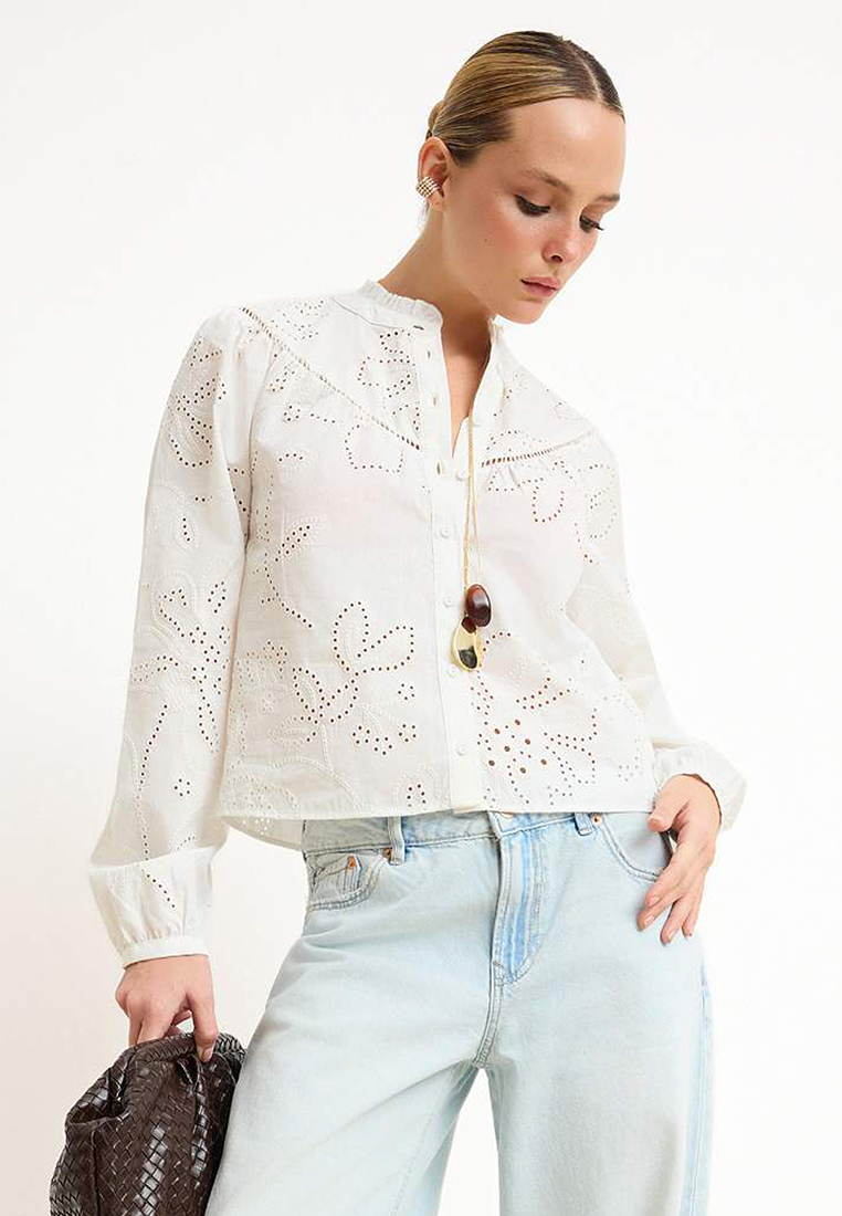 Trendyol White Scallop Cat Staircase Boho Shirt Twoss26Go12