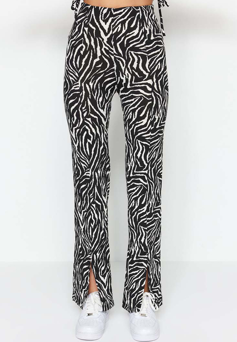 Trendyol Zebra Print Slit Detailed High Waist Straight Knitted Pants