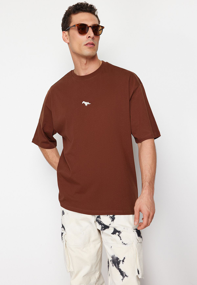 Trendyol Brown Oversize/Wide Cutting Dinosaur Embroidered 100% Cotton T-Shirt TMNSS23TS00243 TMNSS23