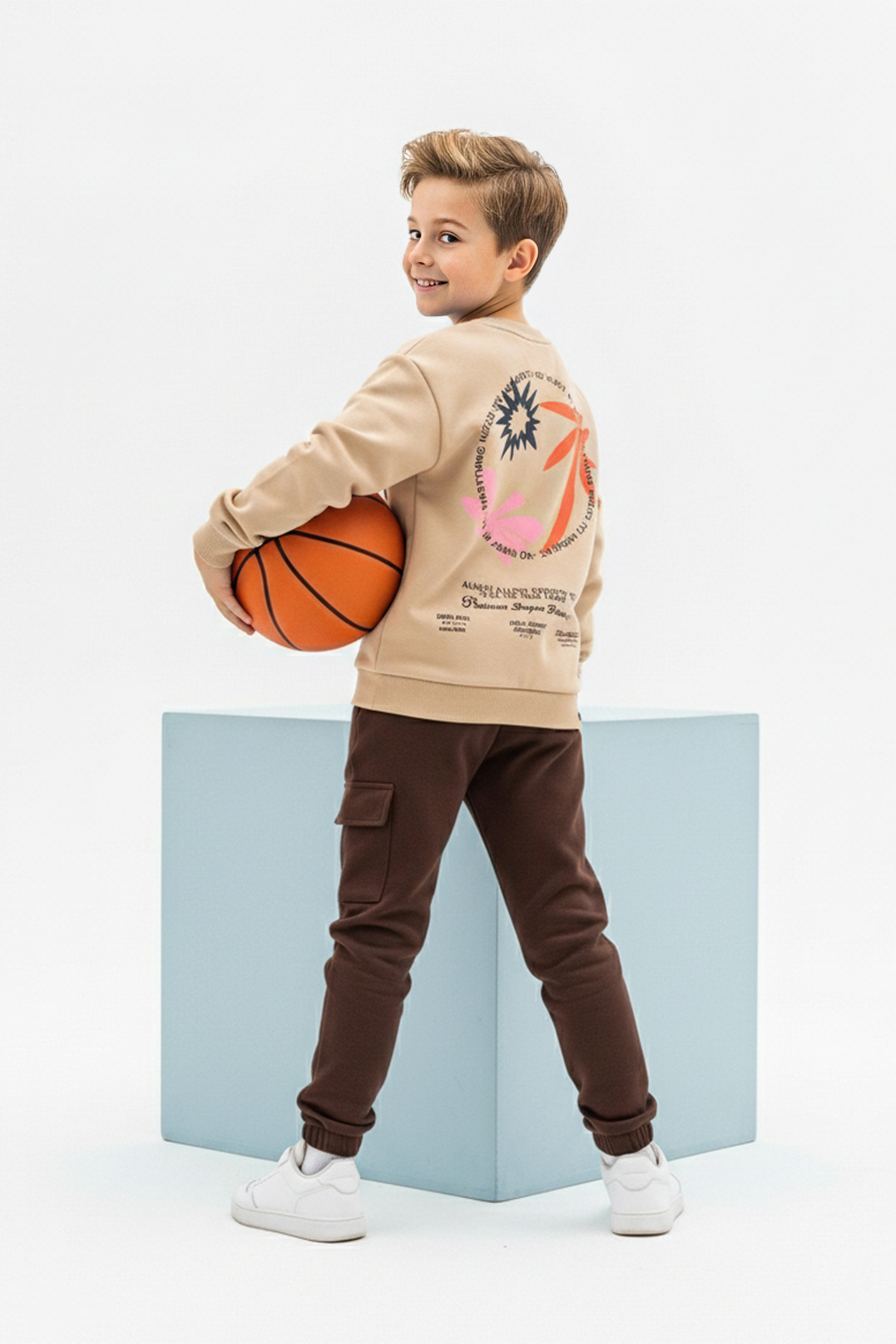 Trendyol Beige Cotton Printed Thick Non-Embossed Knitted Boys' Sweatshirt And Sweatpants Top And Bot