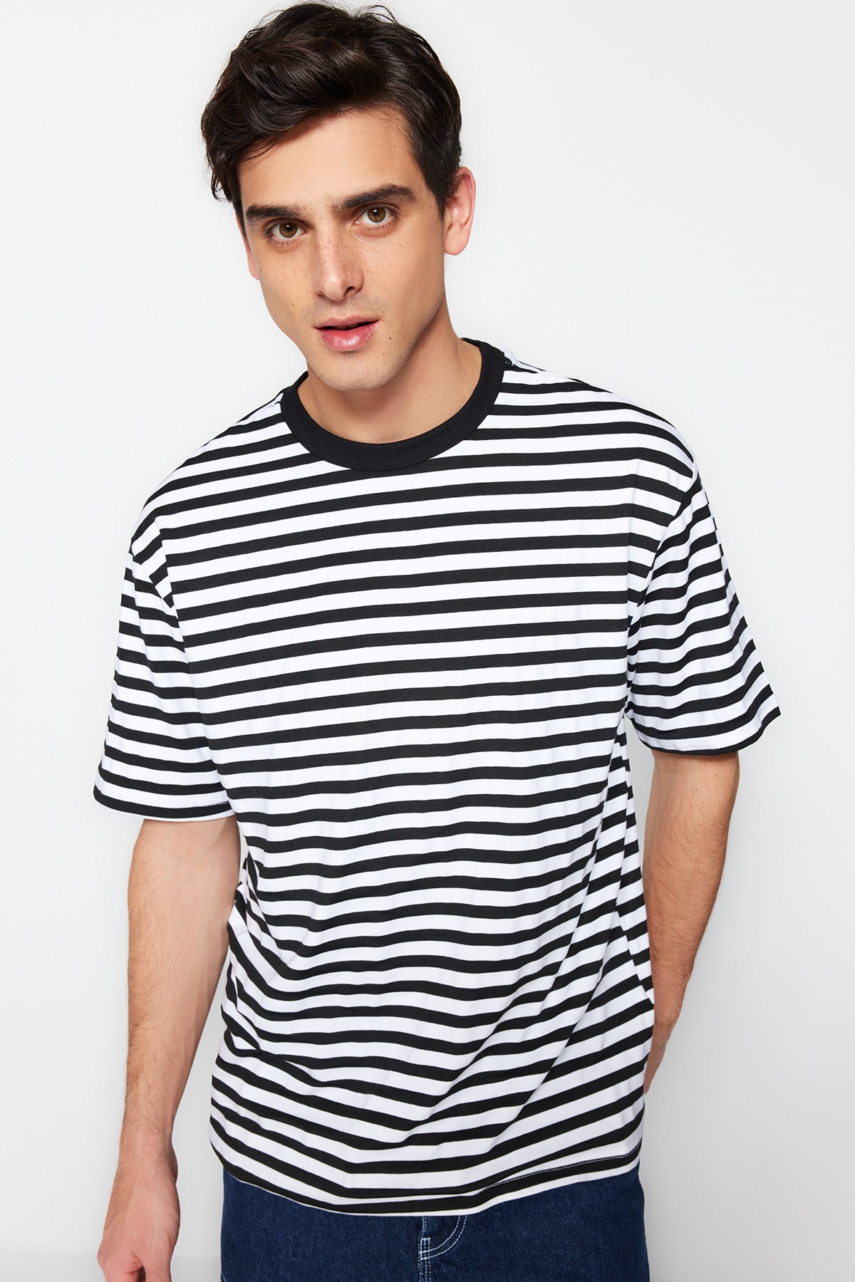 Trendyol Black Stripe Oversize T-Shirt