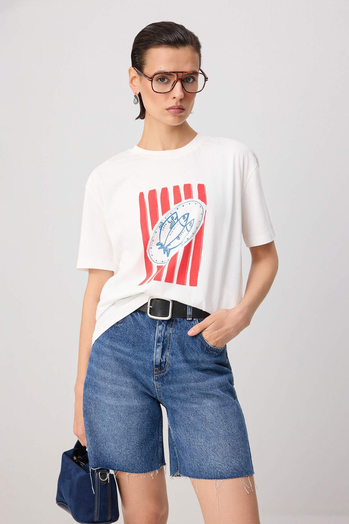 Trendyol Ecru Printed Oversize Crew Neck Standard Sleeve Short 1% Cotton Knitted T-Shirt