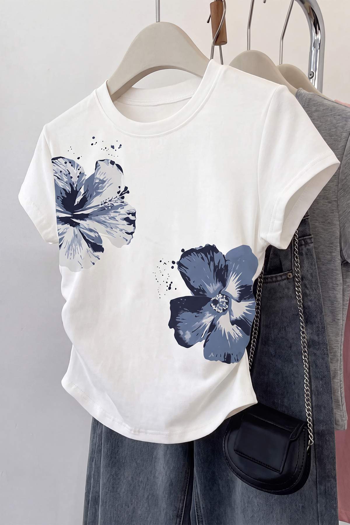 Trendyol Ecru Printed Regular Crew Neck Standard Sleeve Short Interlock Knitted T-Shirt Twoss26Ts003