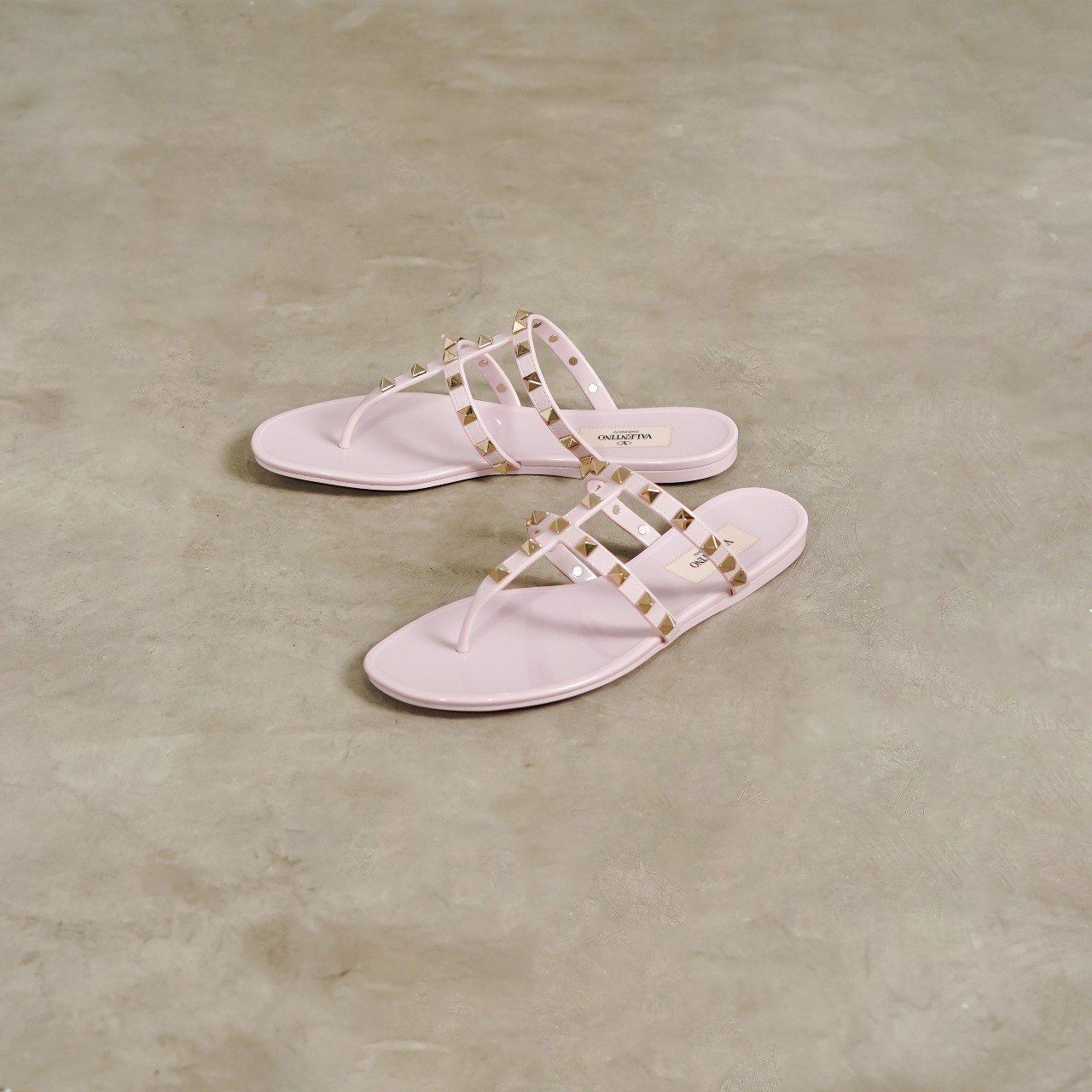 Valentino Garavani Sandal VALENTINO THONG ROCKSTUD PINK JELLY SANDAL 100% ORIGINAL