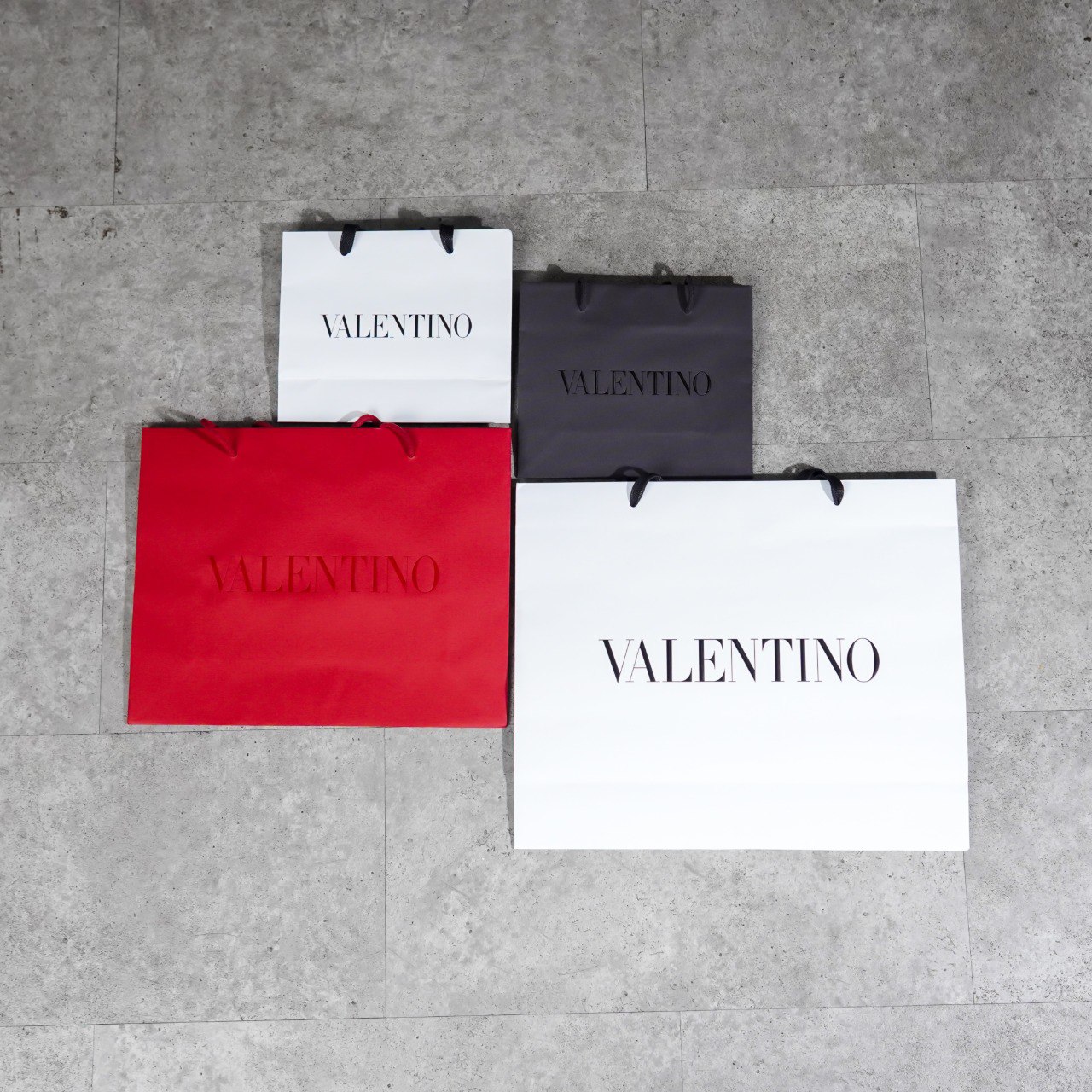 Valentino Garavani Tas PAPER BAG VALENTINO WHITE 100% ORIGINAL