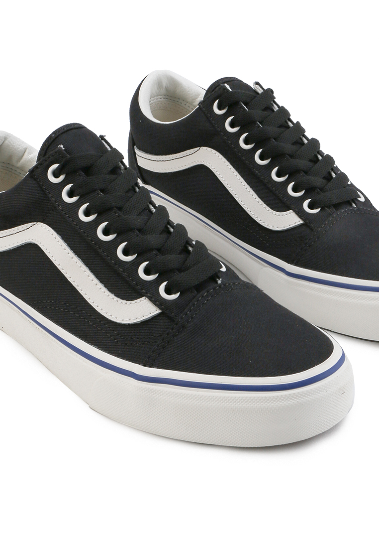 vans clothes and shoes