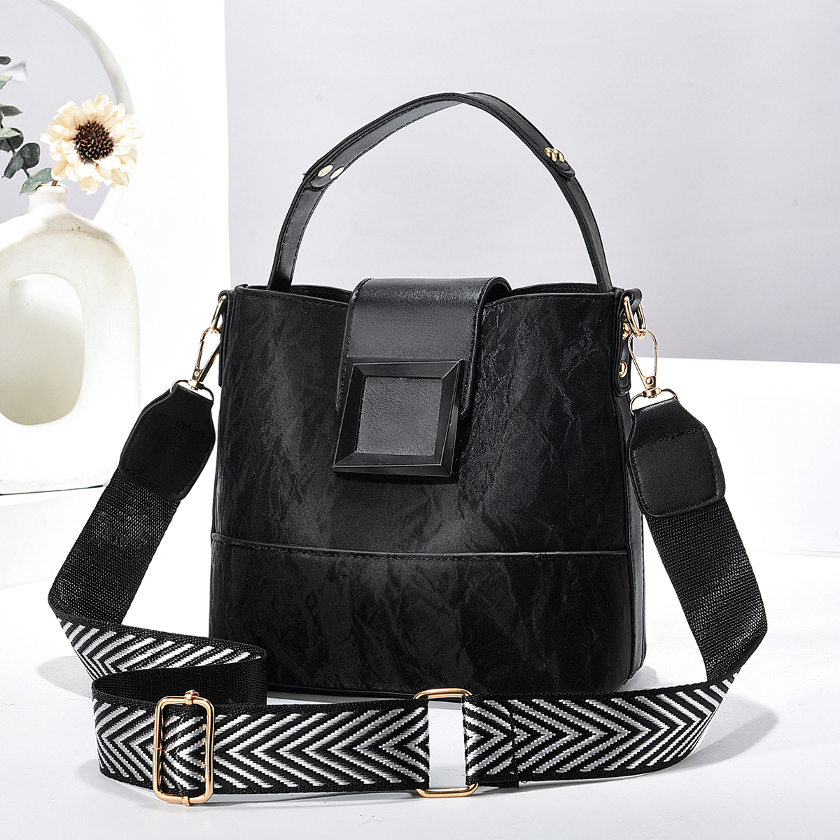 Vedlyn Zea tas selempang wanita terbaru / slingbag elegant - BlackNW