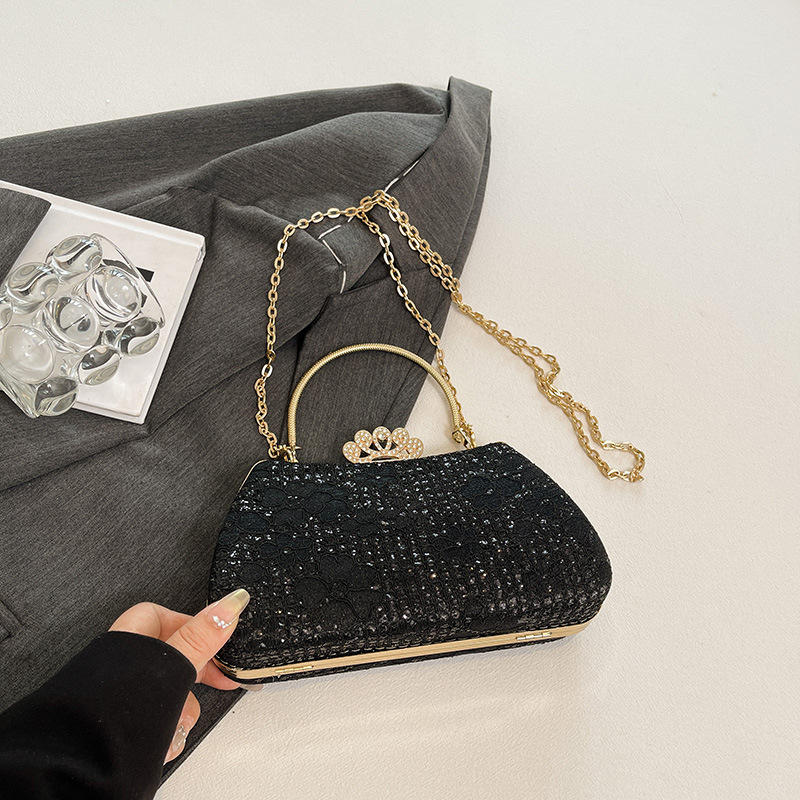 Vedlyn Levina Tas Pesta Clutch Brokat Mewah Wanita – Black