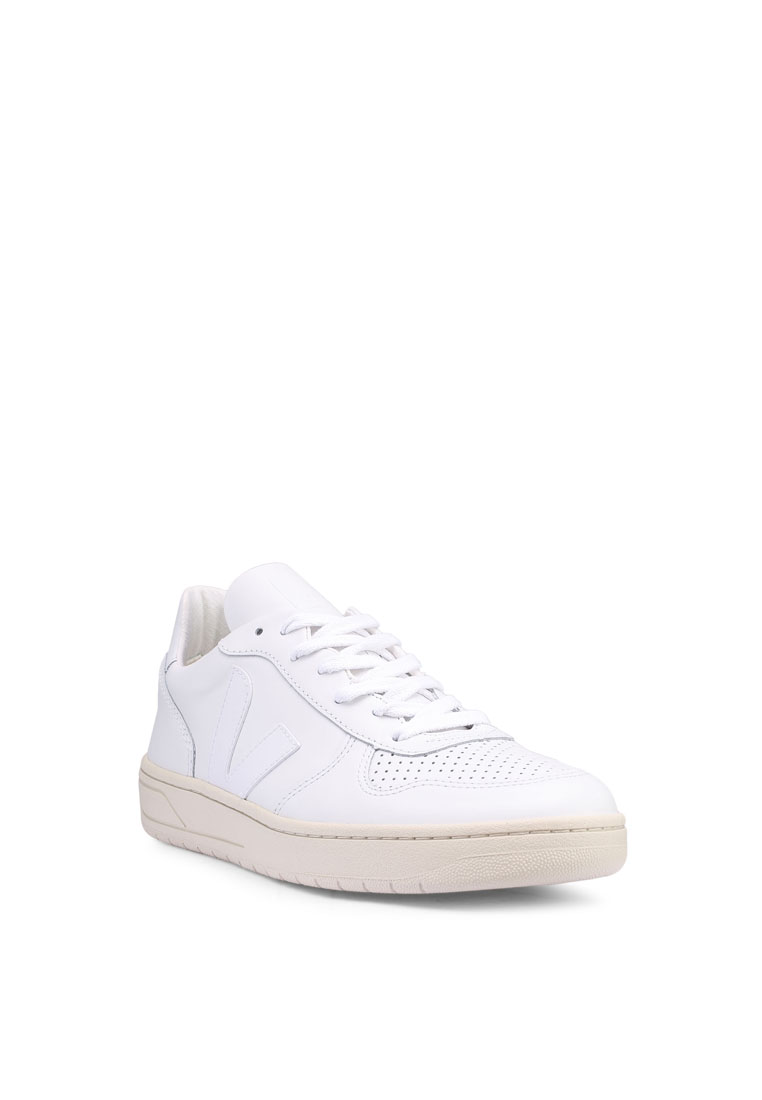 white vejas sneakers