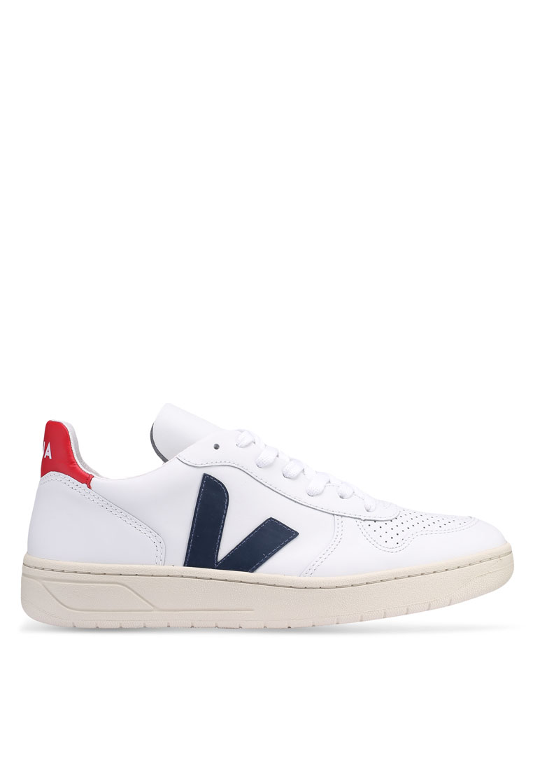 white vejas sneakers