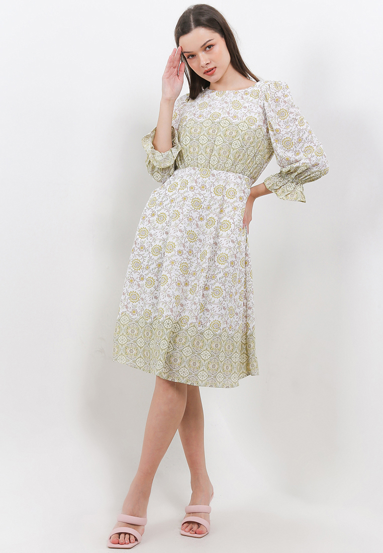 WHITE|MODE Eiman Dresses